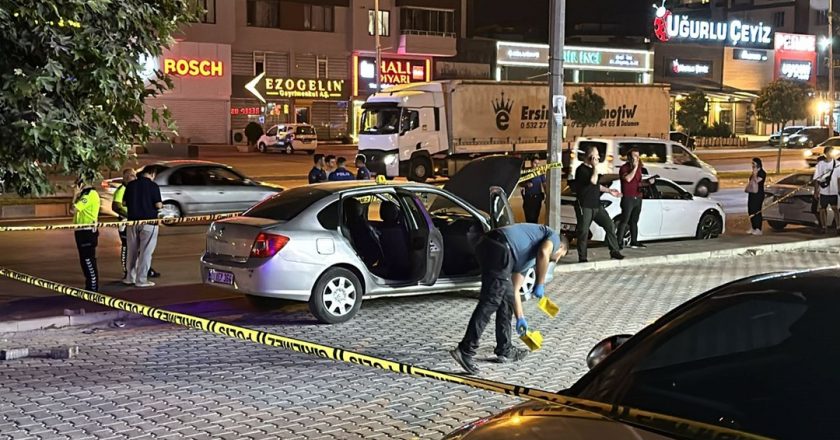Park halindeki araçta otururken saldırıya uğradılar: 1 ölü, 1 yaralı – Son Dakika Türkiye Haberleri